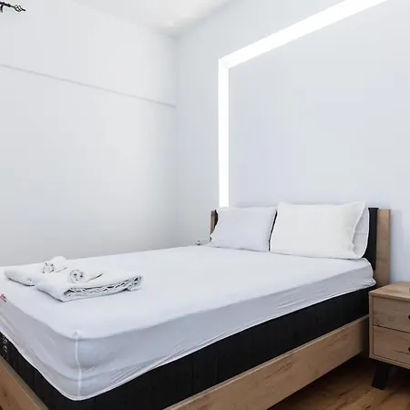 Kallithea Modern Living With Designer Touch Athens