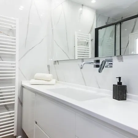 Apartment Kallithea Modern Living With Designer Touch